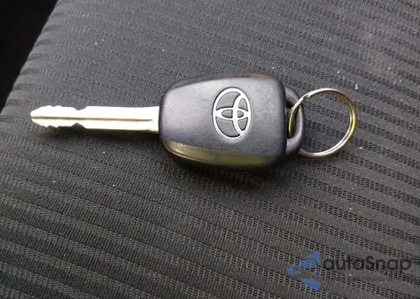 2015 Toyota Rav4 Xle z USA, uszkodzony, nr VIN 2T3RFREV2FW406963